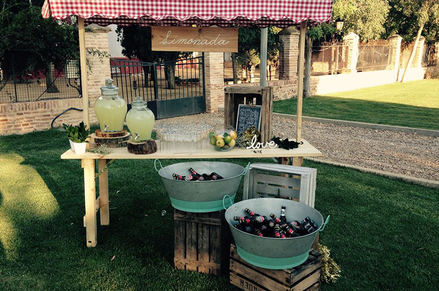 Mesa bebidas de catering de limonada